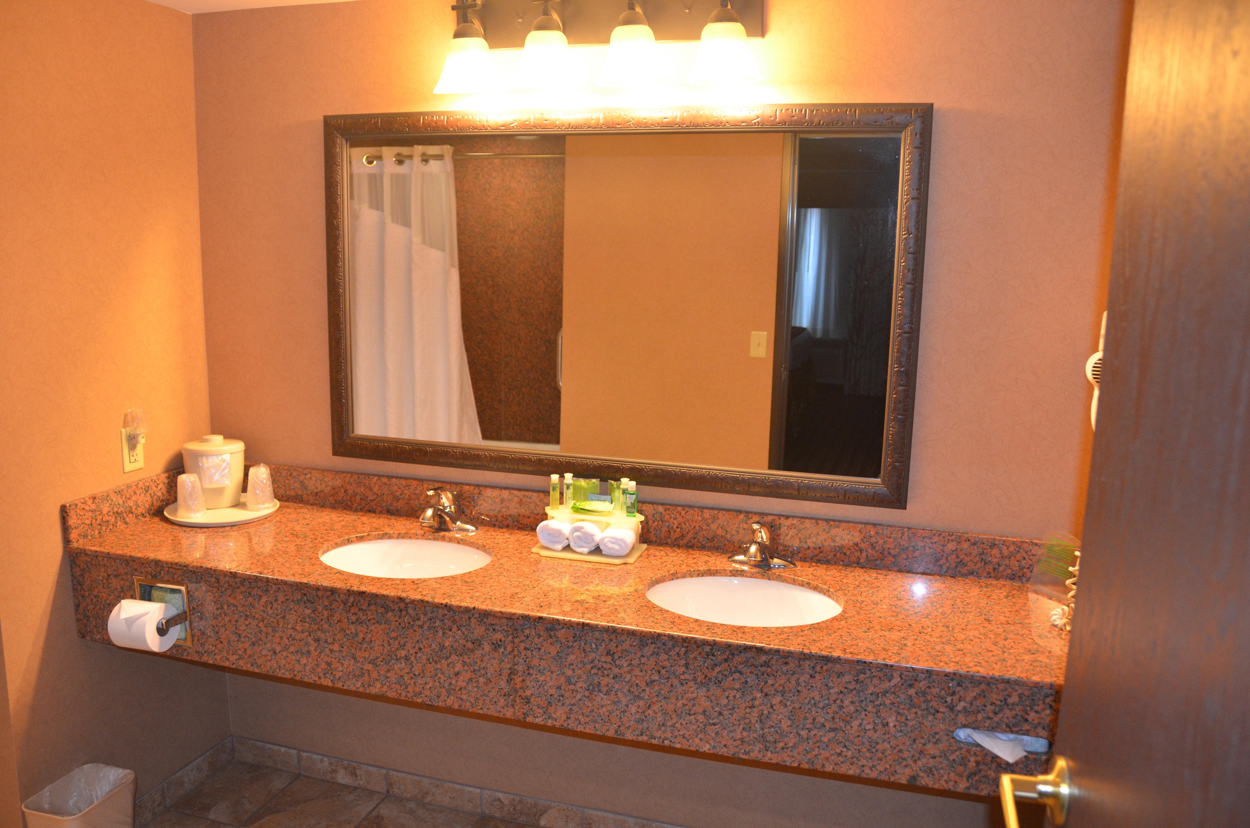 Holiday Inn Express & Suites Donegal By Ihg מראה חיצוני תמונה