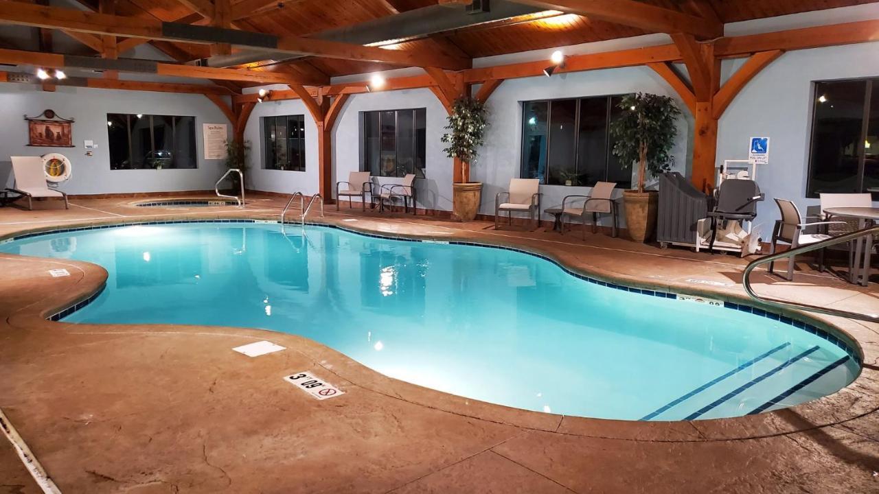 Holiday Inn Express & Suites Donegal By Ihg מראה חיצוני תמונה