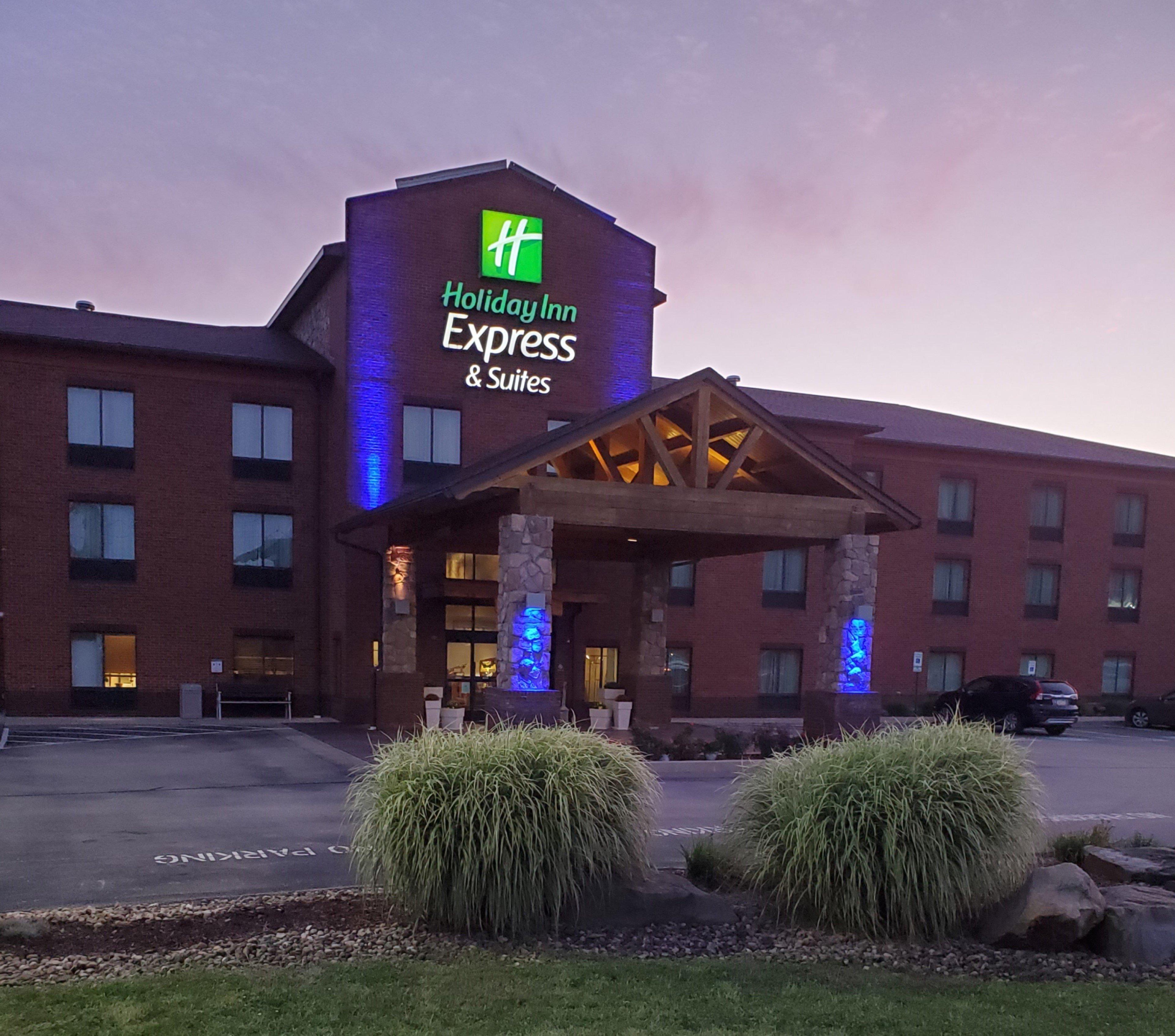 Holiday Inn Express & Suites Donegal By Ihg מראה חיצוני תמונה
