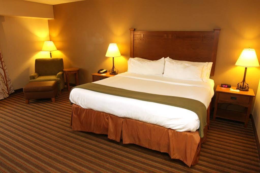 Holiday Inn Express & Suites Donegal By Ihg מראה חיצוני תמונה